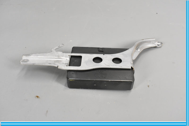 Load image into Gallery viewer, 07-09 Lexus LS460 Front Left Driver Door Multiplex Control Module Oem
