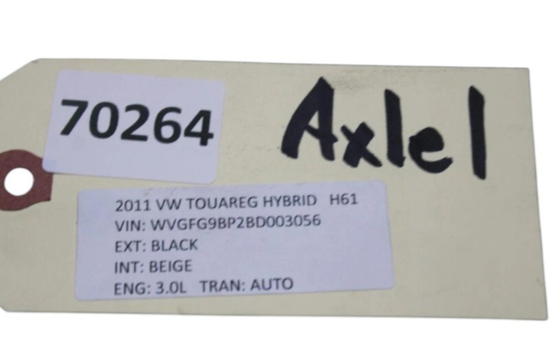 Load image into Gallery viewer, 11-17 Volkswagen Touareg Rear Right Side CV Axle Assembly Shaft 7P0501201G Oem
