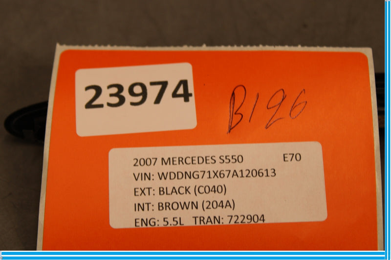 Load image into Gallery viewer, 07-13 Mercedes S400 S550 W221 Rear Overhead Dome Light Lamp Parking Sensor Oem
