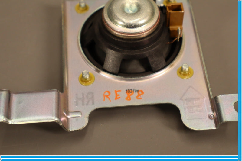 Load image into Gallery viewer, 11-17 Infiniti QX56 QX80 Rear Right Passenger Side Door Audio Bose Speaker Oem
