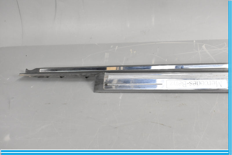 Load image into Gallery viewer, 03-06 Mercedes S500 S600 Front Right Passenger Side Door Sill Scuff Plate Oem
