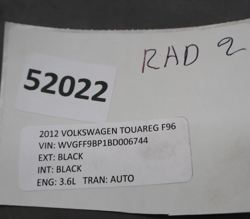 Load image into Gallery viewer, 11-17 Volkswagen VW Touareg Engine Water Cooling Radiator 95810613210 Oem

