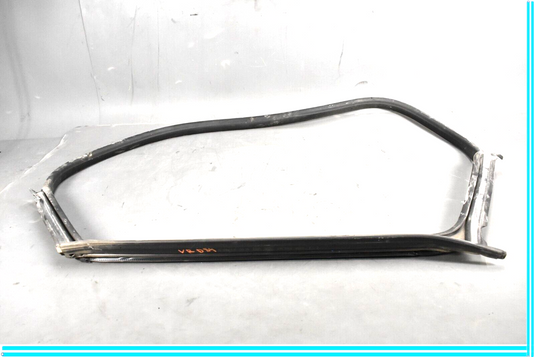 14-21 Maserati Quattroporte Front Right Passenger Door Opening Weather Strip Oem