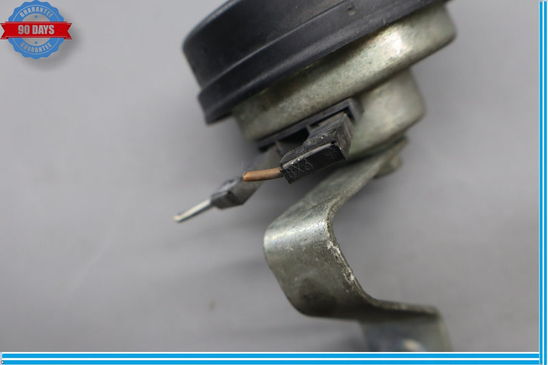 Load image into Gallery viewer, 08-18 Mercedes CLS400 C250 W204 Right Side High Tone Note Signal Horn Oem
