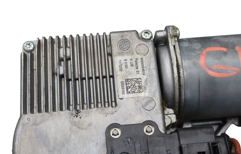 Load image into Gallery viewer, 10-13 Porsche Panamera 970 4S GTS Turbo S Windshield Wiper Motor 97062410502 Oem
