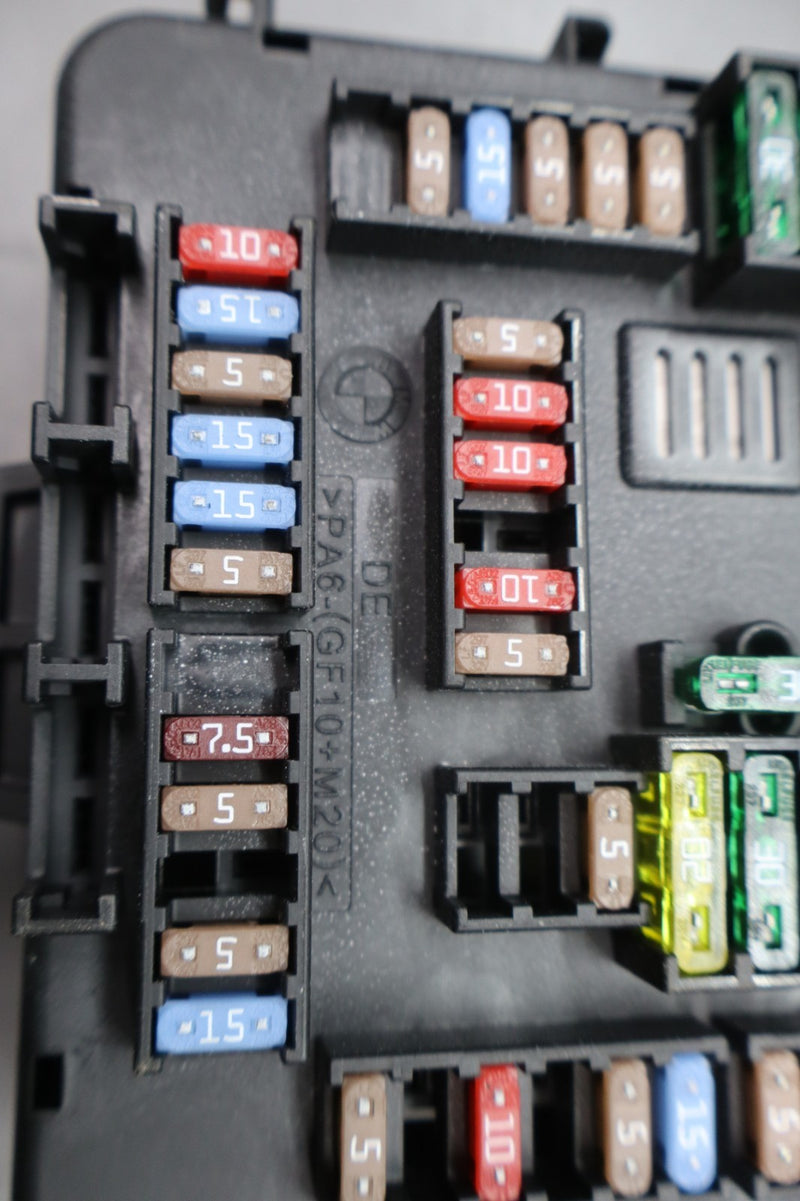 Load image into Gallery viewer, 14-18 BMW X5 Rear Power Distribution Fuse Relay Box Module 9316569 Oem
