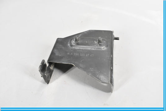 03-06 Mercedes S600 Wires Bracket on the Amplifier Front Bumper Oem