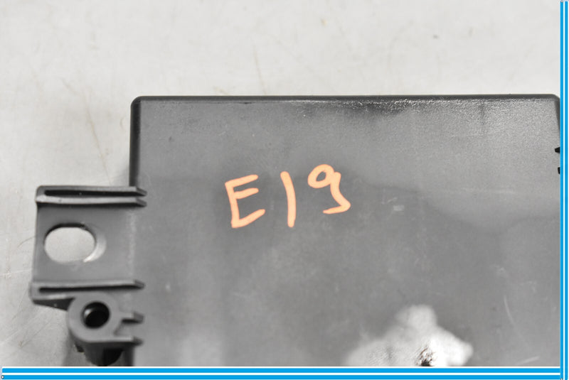 Load image into Gallery viewer, 06-13 Volvo C70 Series Parking Assist Module Computer Control Module Unit Oem
