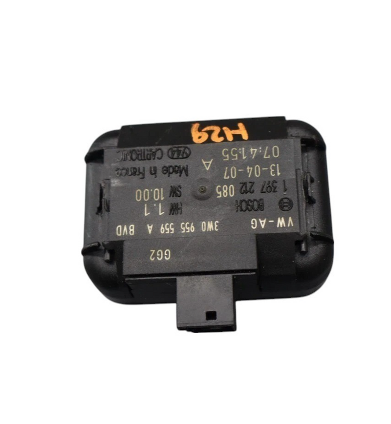 Load image into Gallery viewer, 06-13 Bentley Continental GT Front Windshield Rain Sensor Module Unit Oem
