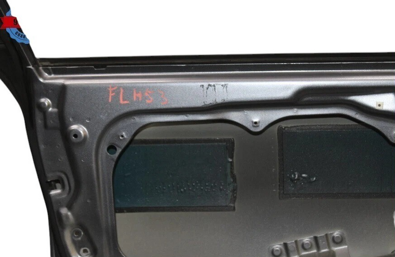 Load image into Gallery viewer, 15-16 Hyundai Genesis Front Left Driver Side Door Shell Cover Panel Assembly Oem
