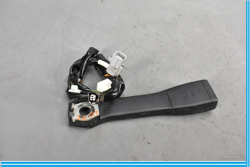 Load image into Gallery viewer, 07-12 Lexus LS460 XF40 Front Left Driver Seat Belt Seatbelt Buckle Oem

