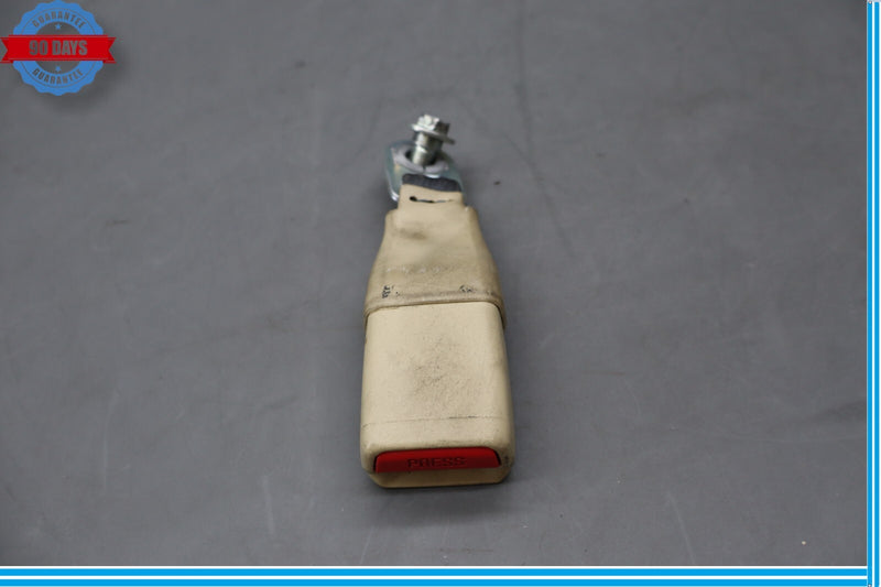 Load image into Gallery viewer, 07-12 Lexus LS460 Rear Left Driver Side Center Seat Belt Buckle 1046971 Oem
