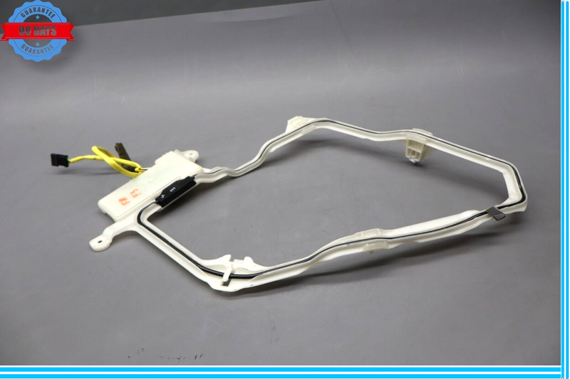 Load image into Gallery viewer, 00-06 Mercedes S600 S500 W220 Front Right Passenger Keyless Go Entry Antenna Oem
