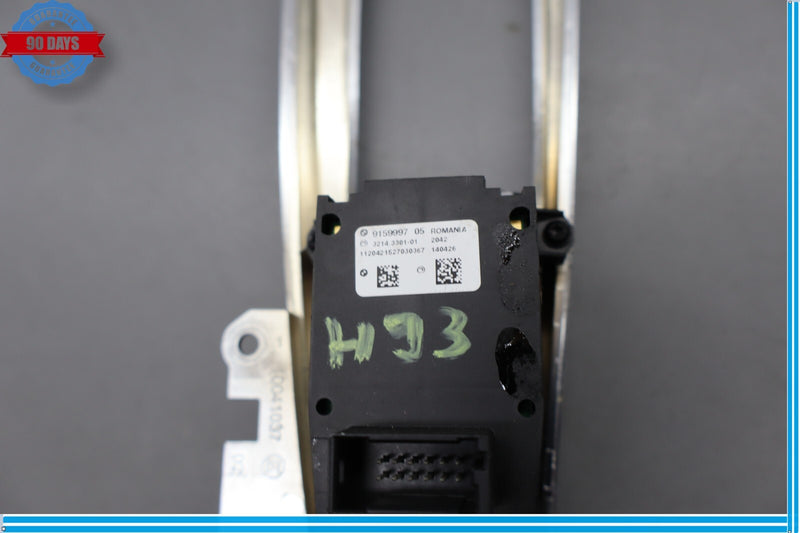 Load image into Gallery viewer, 11-16 BMW 535i GT XDrive Electronic Parking Brake Control Switch W/Bezel Oem
