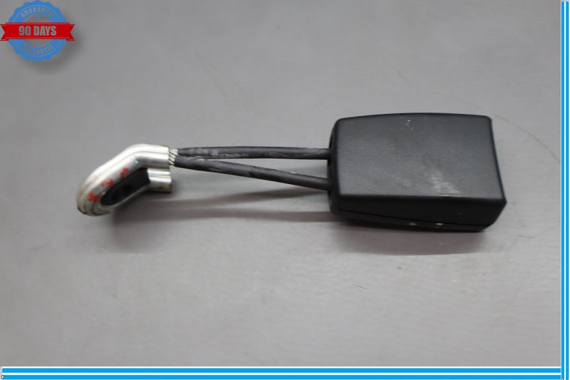Load image into Gallery viewer, 06-11 Mercedes W219 CLS550 Rear Left Driver Side Seat Belt Seatbelt Buckle Oem
