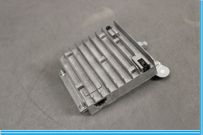 Load image into Gallery viewer, 07-10 Mercedes W221 S600 Antenna Amplifier Booster Module Oem
