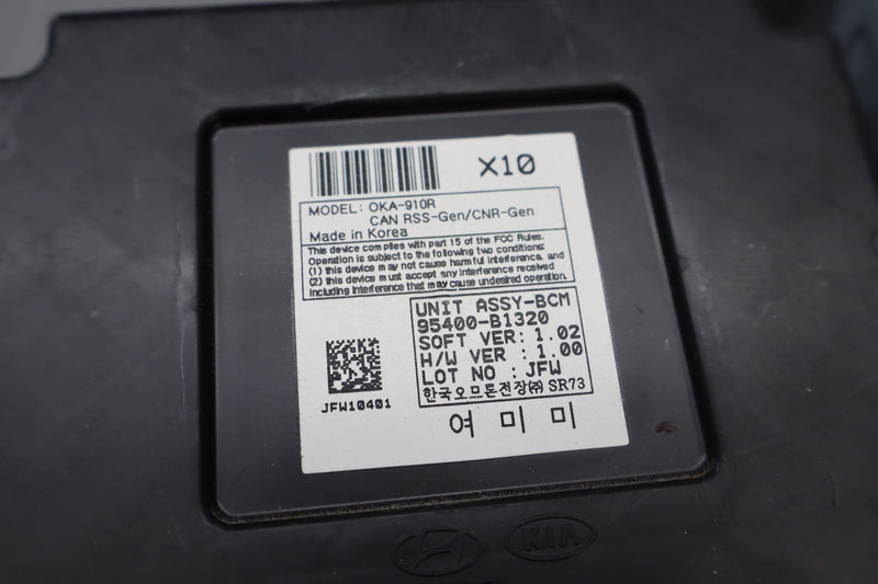 Load image into Gallery viewer, 15-17 Hyundai Genesis BCM BCU Body Control Computer Module Unit 95400B1320 Oem
