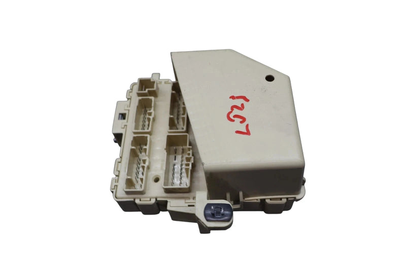 Load image into Gallery viewer, 12-13 Hyundai Equus SIG Left Driver Dash Interior Relay Fuse Box Junction Oem
