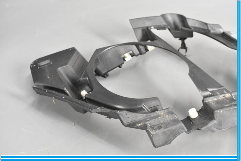 Load image into Gallery viewer, 2018 Jaguar E-Pace Rear Right Side Fog Lamp Bracket Oem
