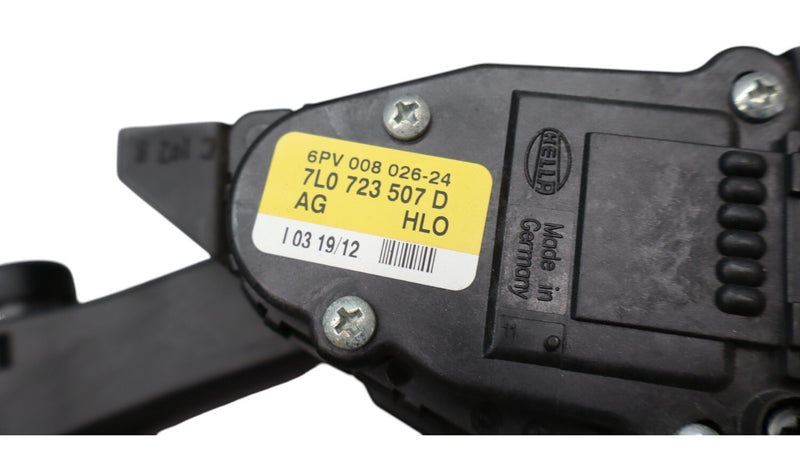 Load image into Gallery viewer, 11-18 Porsche Cayenne 958 Hybrid S Gas Throttle Pedal Accelerator 7L0723507D Oem
