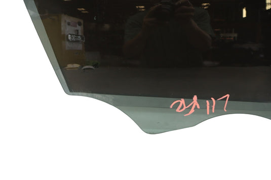 17-19 Alfa Romeo Giulia Front Right Passenger Side Door Window Glass Oem
