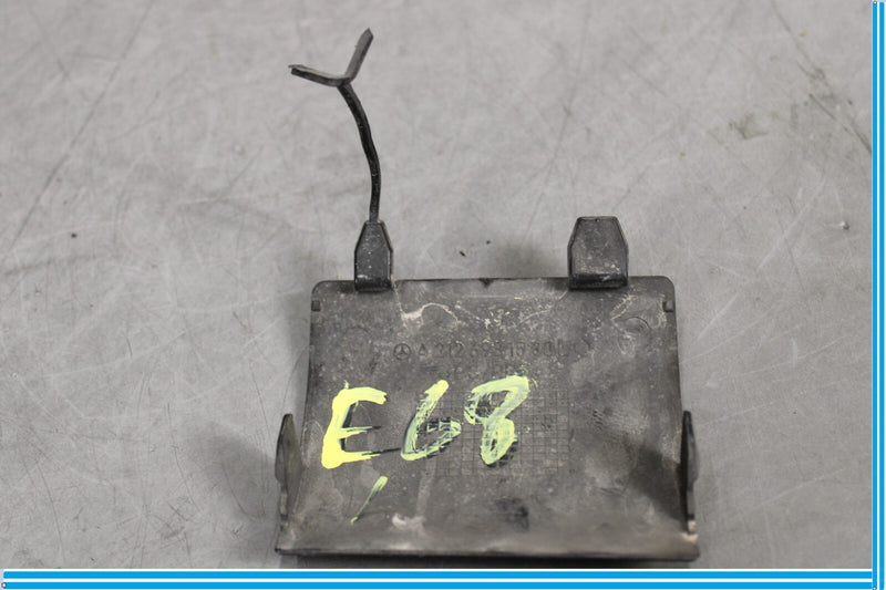 Load image into Gallery viewer, 10-16 Mercedes E350 E550 Rear Left Driver Side Skirt Jack Oem
