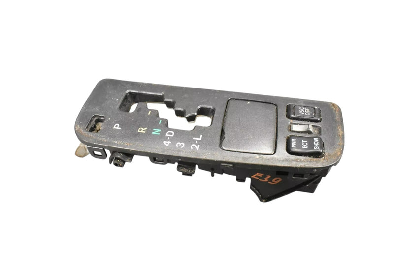 Load image into Gallery viewer, 02-05 Lexus SC430 Automatic Gear Selector Shift Shifter Mechanism Assembly OEM
