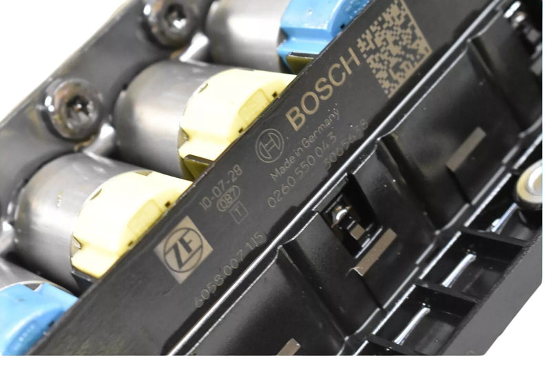 Load image into Gallery viewer, 10-15 Jaguar XJ XJL Engine Transmission Valve Body Mechatronic 0260550043 Oem
