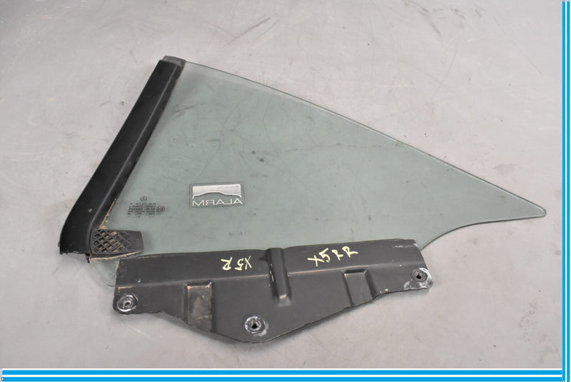 Load image into Gallery viewer, 03-12 Mercedes R230 SL500 SL55 AMG Rear Right Passenger Quarter Window Glass Oem
