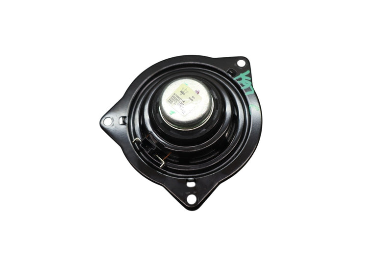 Load image into Gallery viewer, 14-20 Maserati Ghibli M157 Front Center Dash Dashboard Speaker 670002118 Oem
