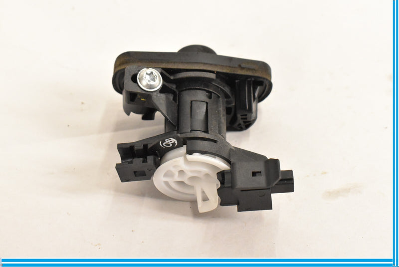 Load image into Gallery viewer, 2012-2018 MERCEDES-BENZ CLS550 TRUNK LID CYLINDER LOCK OEM
