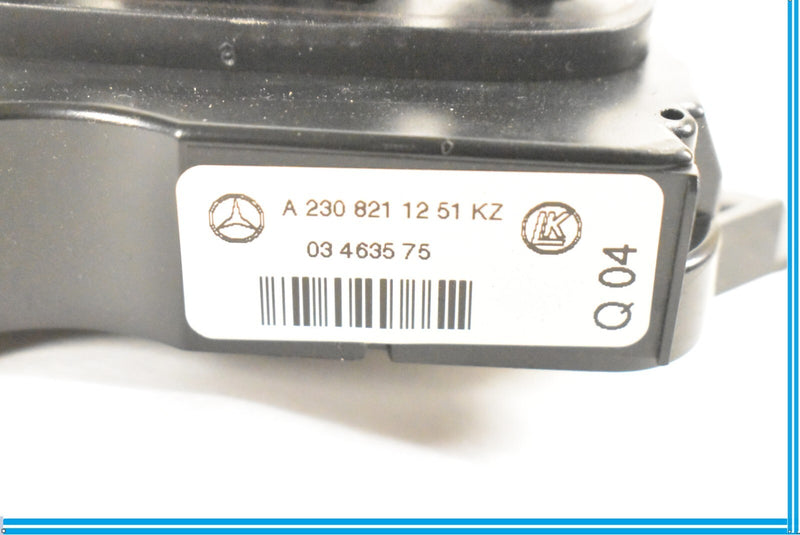 Load image into Gallery viewer, 03-08 MERCEDES SL500 SL600 SL55 SL65 RIGHT SEAT CONTROL SWITCH OEM 2308211251 

