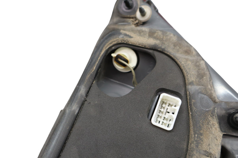 Load image into Gallery viewer, 11–13 Hyundai Equus Signature Left Driver Side Rear Taillight Assembly Oem
