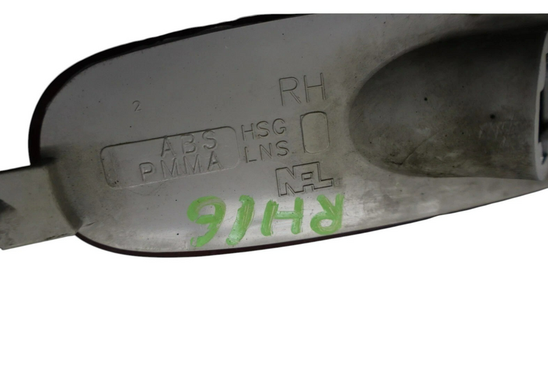 Load image into Gallery viewer, 02-05 Ford Thunderbird Right Side Marker Amber Turn Signal Light Lamp Oem
