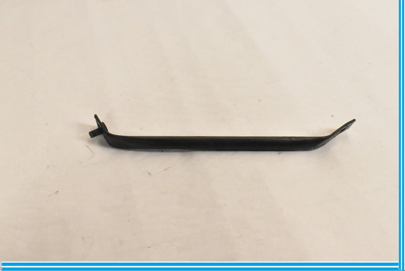 Load image into Gallery viewer, MERCEDES R230 SL-CLASS ENGINE CENTER RADIATOR CORE SUPPORT BRACE
