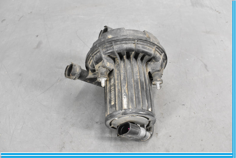 Load image into Gallery viewer, 05-12 Audi A8 Secondary AUX Auxiliary Air Injection Smog Pump Oem
