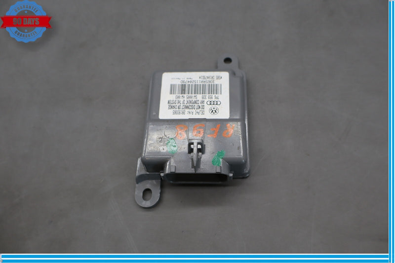 Load image into Gallery viewer, 11-17 Volkswagen Touareg Front Right Seat Occupant Detection Module Oem

