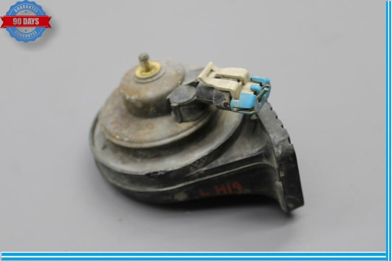 Load image into Gallery viewer, 03-09 Hummer H2 Front Left Side Low Tone Note Pitch Signal Horn Oem
