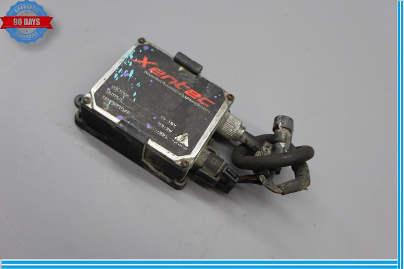 Load image into Gallery viewer, 03-09 Hummer H2 Front Right PassengerSide Headlight Xenon HID Ballast Xentec Oem
