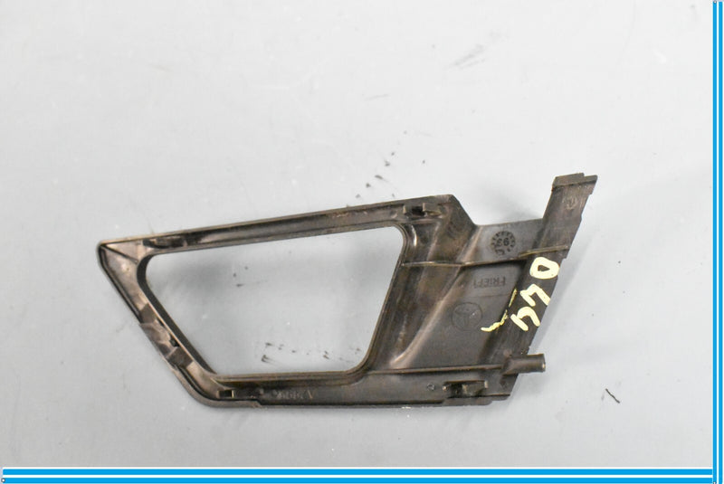 Load image into Gallery viewer, 86-95 Mercedes W124 E320 300CE 300E Front Right Interior Door Handle Cover Oem
