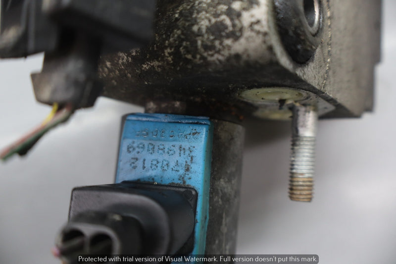 Load image into Gallery viewer, 06-13 LR Range Rover Sport Active Roll Control Hydraulic Valve Block Oem
