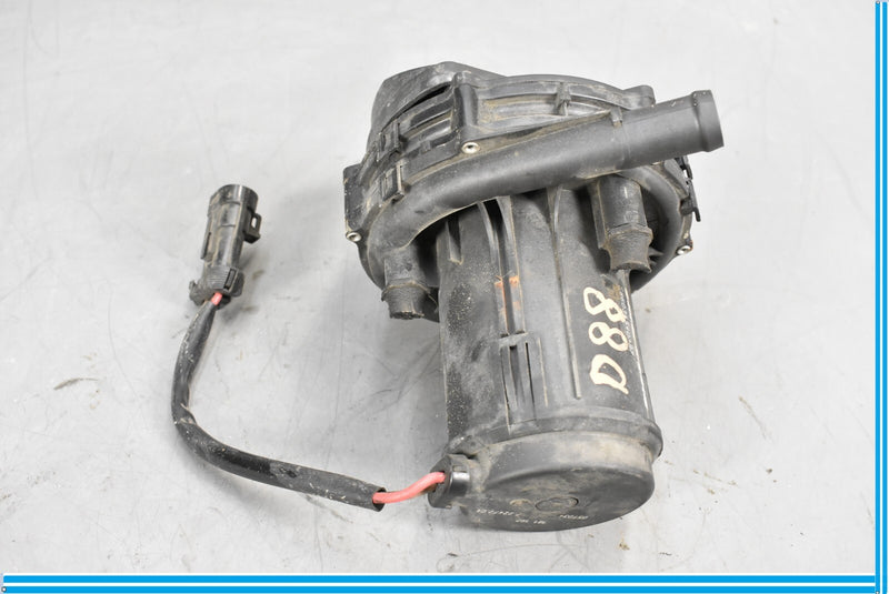 Load image into Gallery viewer, 03-12 Maserati Quattroporte Smog Secondary Air Injection Pump Oem
