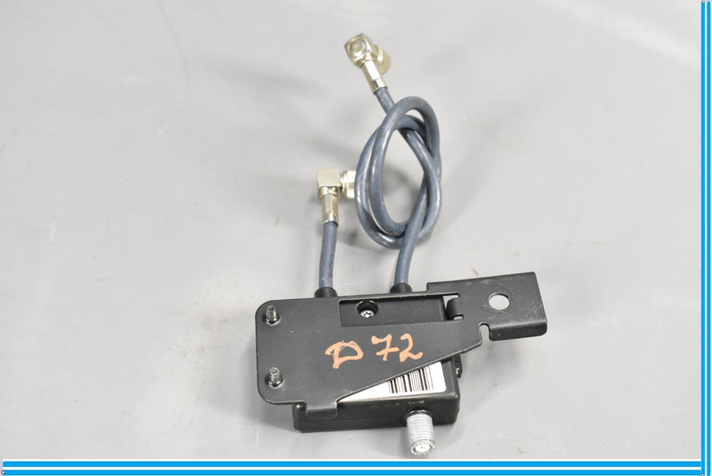 Load image into Gallery viewer, 00-06 Mercedes S500 S600 W220 Antenna Amplifier Booster Compensator Module Oem
