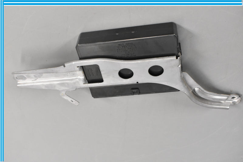Load image into Gallery viewer, 07-09 Lexus LS460 Front Right Passenger Side Door Control Module Unit ECU Oem
