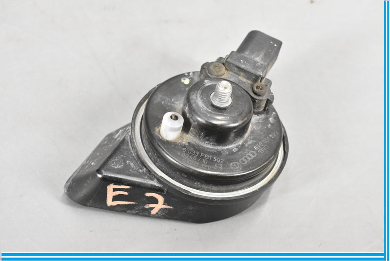 Load image into Gallery viewer, 09-16 Audi A4 Front Left Horn Low Tone Frequency 8T0951223A Oem

