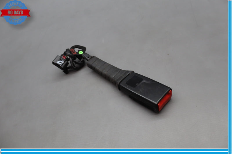 Load image into Gallery viewer, 11-18 Porsche Cayenne 958 Front Right Passenger Side Seat Belt Buckle Black Oem
