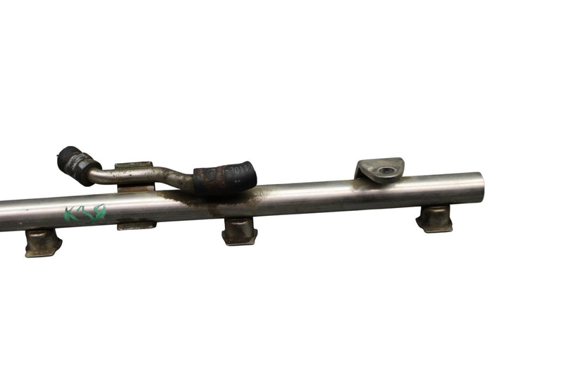 Load image into Gallery viewer, 09-12 Hyundai Equus Genesis 4.6L 5.0L Engine Fuel Injection Rail Assembly Oem
