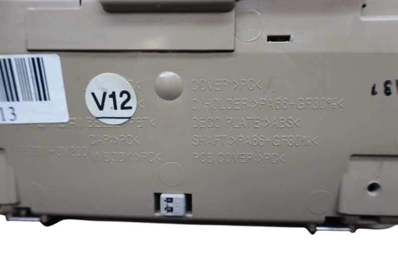 Load image into Gallery viewer, 11-13 Hyundai Equus Rear Left Or Right Side Interior Vanity Mirror W/ Lamp Oem
