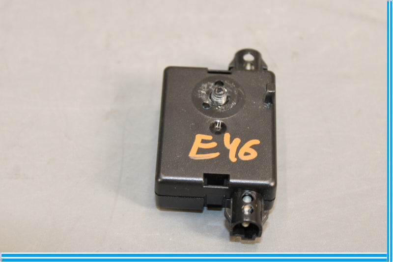 Load image into Gallery viewer, 12-18 BMW 320i 328i F30 Trap Circuit Antenna AMP Amplifier Control Module Oem
