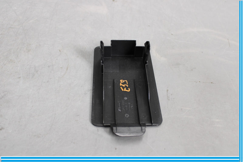 Load image into Gallery viewer, 11-18 Audi A6 A7 A8 Front Left Driver Side Connector Housing Cover Cover Cap Oem
